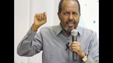 Madaxweynihii hore Xasan sheekh ayaa sheegay in Dhalinyaradii loo qaaday Ereteriya la iibsaday.