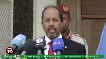 Madaxwaynaha Soomaaliya oo xilka kala wareegay madaxwaynihii ka horeeyay ee doorashada uu ug….