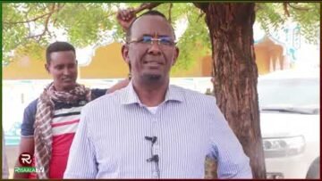 Sanbaloolshe:  Moqokori waxaa iigu danbeysay 2002 waana ku dhashay waxaana ii diiday Cadow